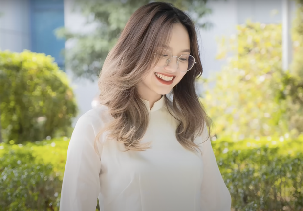  Profile xịn xò của Đặng Thu Hà - idol giới trẻ dính tin đồn hẹn hò streamer Nhism: BTV VTV, cử nhân bằng giỏi NEU, sở hữu 2,4 triệu followers - Ảnh 1.
