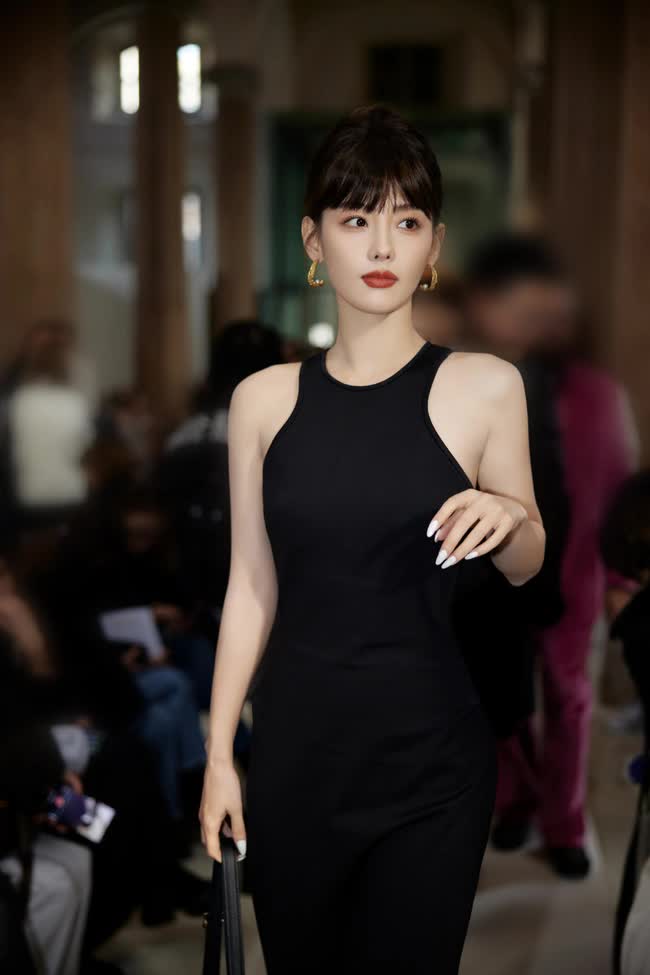 Chi Pu đụng dàn sao đình đám Trung Quốc: Hết Huỳnh Hiểu Minh đến mỹ nhân Bên nhau trọn đời, còn cả một cựu idol SM! - Ảnh 5. Chi Pu đụng dàn sao đình đám Trung Quốc: Hết Huỳnh Hiểu Minh đến mỹ nhân Bên nhau trọn đời, còn cả một cựu idol SM! - Ảnh 5.