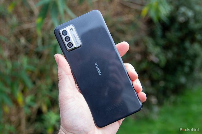 Trên tay mẫu điện thoại cực dị, giá chưa đến 4 triệu đồng của Nokia: Khả năng tự sửa chữa có xịn sò như quảng cáo? - Ảnh 1.