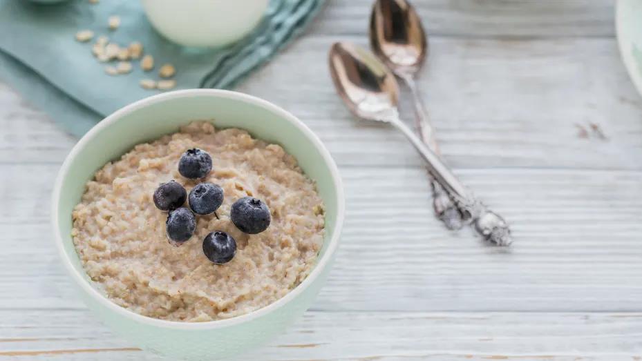 5 thực phẩm mà chuyên gia tim mạch hay ăn để ‘quét sạch’ mỡ trong máu - Ảnh 1.