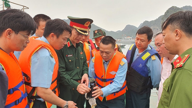 Phó Tổng Tham mưu trưởng QĐND Việt Nam chỉ ra hạn chế vụ trực thăng rơi ở Quảng Ninh - Ảnh 2.