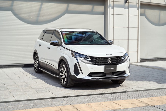 Peugeot giảm giá toàn bộ xe bán ở Việt Nam: Cao nhất 45 triệu, đua doanh số với xe Hàn, Nhật - Ảnh 1.