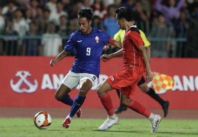 Trực tiếp U22 Campuchia vs U22 Indonesia 1-2 (H2): Beckham ghi bàn, Indonesia vượt lên - Ảnh 1.