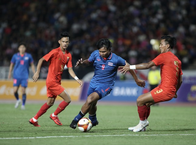 Trực tiếp U22 Thái Lan vs U22 Myanmar 0-0 (H1): Thái Lan lỡ cơ hội mở tỷ số sớm - Ảnh 1.