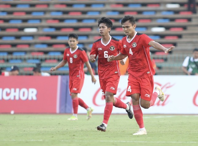 Trực tiếp U22 Indonesia vs U22 Việt Nam 1-0 (H1): Komang mở tỷ số - Ảnh 1.