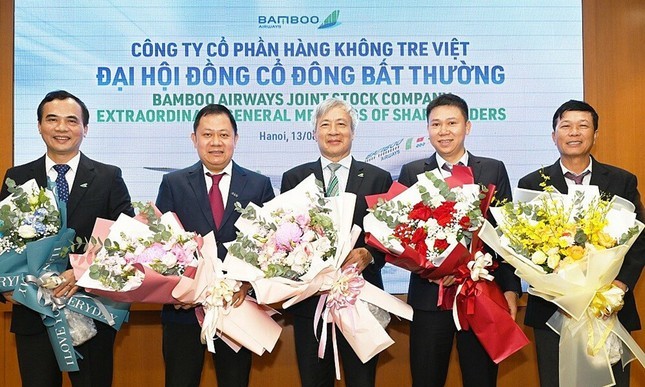 Thông tin mới về tuổi nghỉ hưu; nhiều doanh nghiệp lớn sắp bán hết tài sản - Ảnh 3.