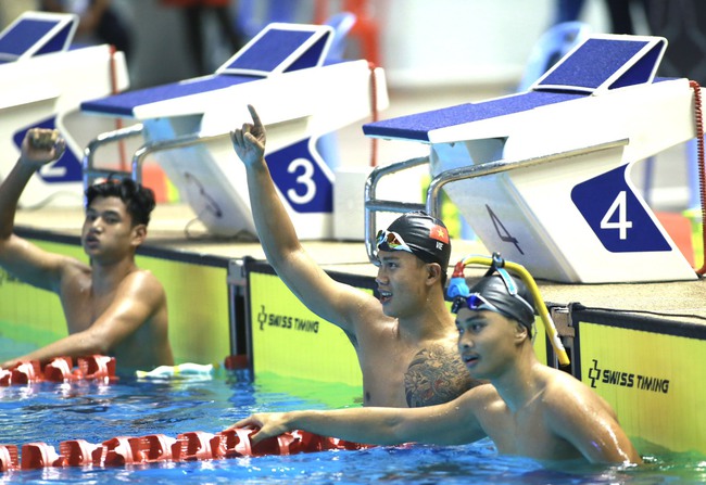 Cập nhật BXH Huy chương SEA Games 32: Đoàn Việt Nam bỏ xa Thái Lan sau cú nhấn ga ngoạn mục; Campuchia bất ngờ rơi khỏi top 3 - Ảnh 3.