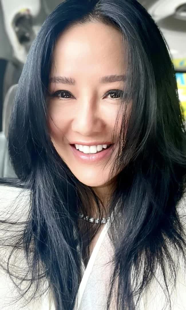Diva Hồng Nhung tuổi 53: Liên tục khoe vóc dáng săn chắc, da căng bóng trẻ đẹp - Ảnh 7.