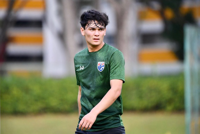 Ngôi sao U22 Thái Lan bất ngờ tuyên bố chia tay đội tuyển ngay trước trận chung kết SEA Games - Ảnh 1.