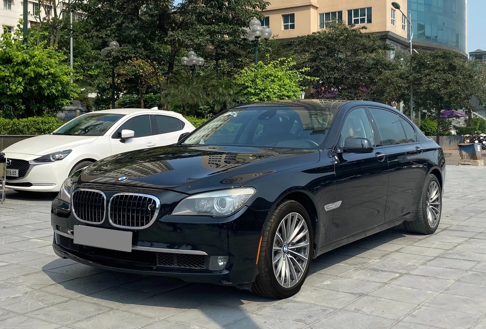 Qua thời đỉnh cao, BMW 7-Series chỉ còn gần 600 triệu đồng, người bán nói rẻ như cho nhưng sự thật không như lời rao - Ảnh 1.