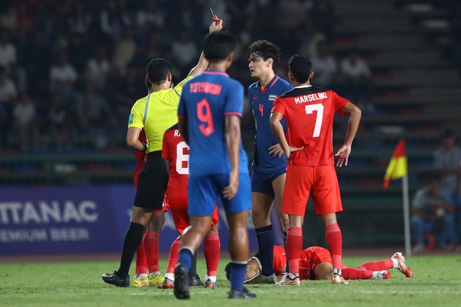 Cầu thủ Thái Lan buồn tiu nghỉu, ôm cái kết đắng sau màn khiêu khích xấu xí ở chung kết SEA Games - Ảnh 9.