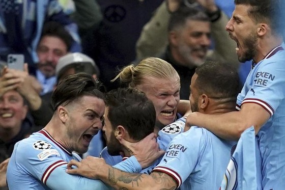 Pep Guardiola lúc này đã có thể hình dung giành “cú ăn ba” - Ảnh 2.