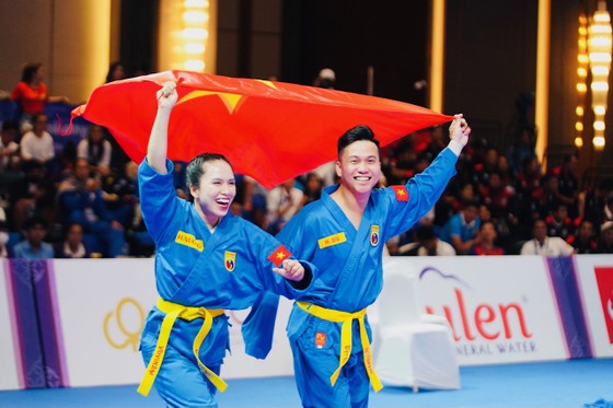 Dự kiến hơn 35 tỉ đồng tiền thưởng sẽ trao cho HLV, VĐV đạt thành tích huy chương SEA Games 32 - Ảnh 2.