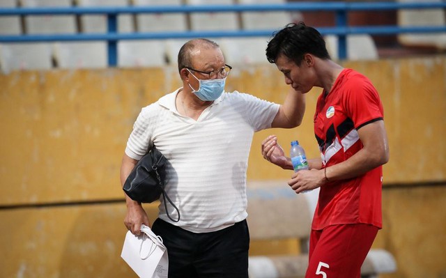 Nhìn U22 Thái Lan ẩu đả Indonesia mới thấy tầm nhìn bầu Đức đáng giá nhường nào - Ảnh 5.