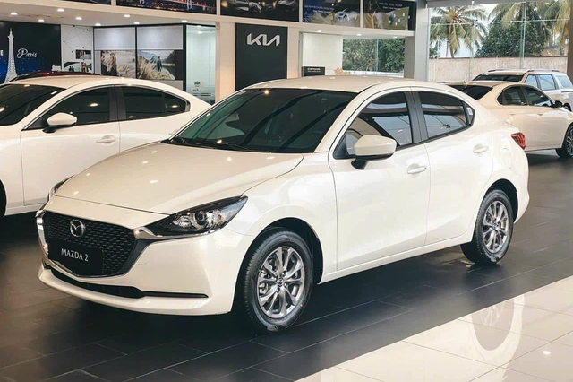 Mazda2, Attrage giảm giá mạnh, người Việt thêm lựa chọn ô tô tầm giá hơn 300 triệu - Ảnh 1.
