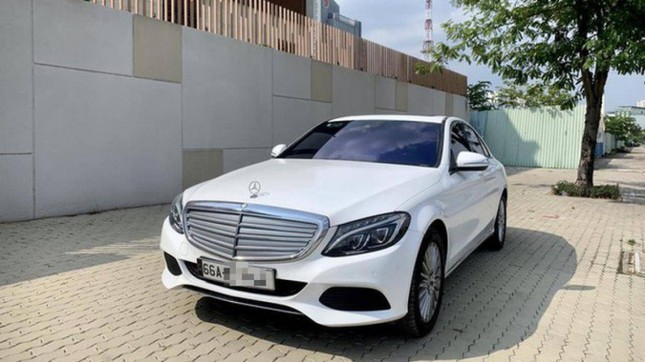 Yêu cầu xin lỗi, truy trách nhiệm vụ xe Mercedes rớt đăng kiểm - Ảnh 1.