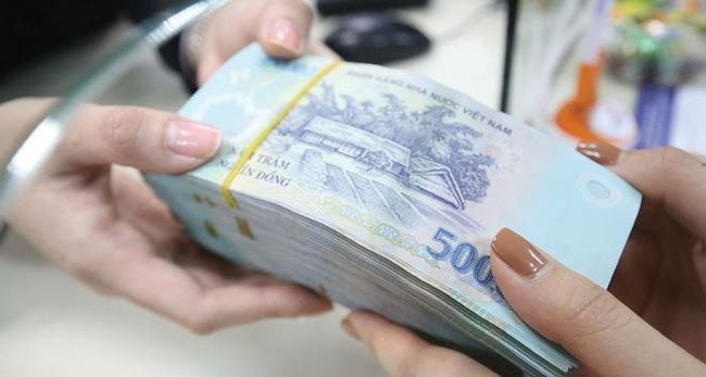 Một ngân hàng ngoại tại Việt Nam giảm lãi suất cho vay mua nhà và mua ô tô xuống chỉ còn từ 7,99%/năm - Ảnh 1.