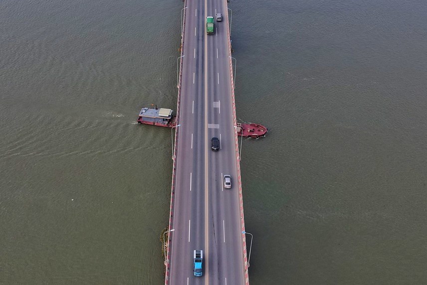 Ngắm cây cầu vượt sông dài nhất Việt Nam sau 9 năm vận hành khai thác - Ảnh 7.