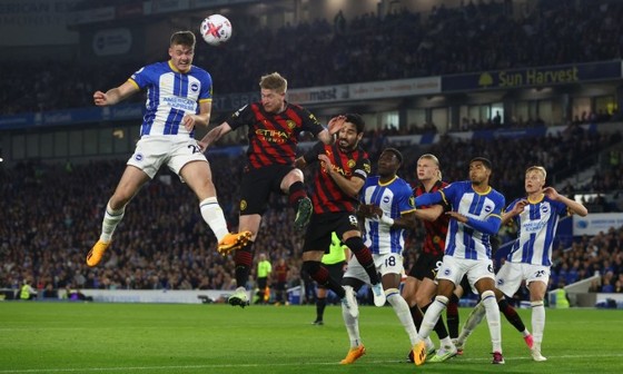 Brighton & Hove Albion: Mòng biển hay đại bàng? - Ảnh 2.