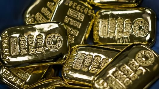Giữa cơn sốt mua vàng, một quốc gia đang bơm hàng chục tấn vàng giá rẻ ra thị trường - UAE, Trung Quốc, Thổ Nhĩ Kỳ trúng đậm vì mua được giá hời - Ảnh 2.