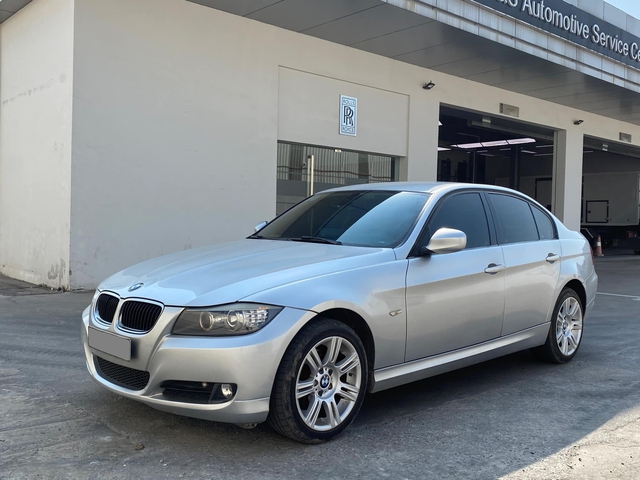 BMW 320i 13 năm tuổi rao bán giá rẻ hơn Kia Morning, người bán khẳng định xe còn rất mới - Ảnh 1.