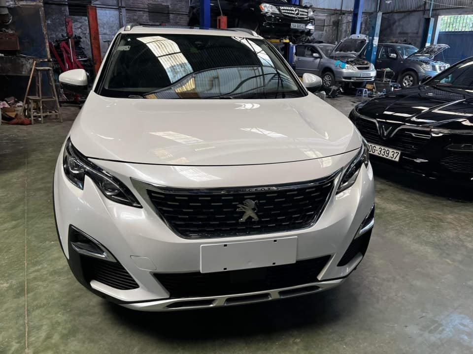 Peugeot 5008 tai nạn nát đầu tưởng chỉ còn nước bán sắt vụn nhưng được thợ Việt hồi sinh trông như mới - Ảnh 8.