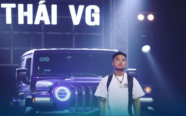 Tập 1 Rap Việt mùa 3: HLV Việt kiều ít nói, sử dụng ngôn ngữ nào trên sóng? - Ảnh 1.