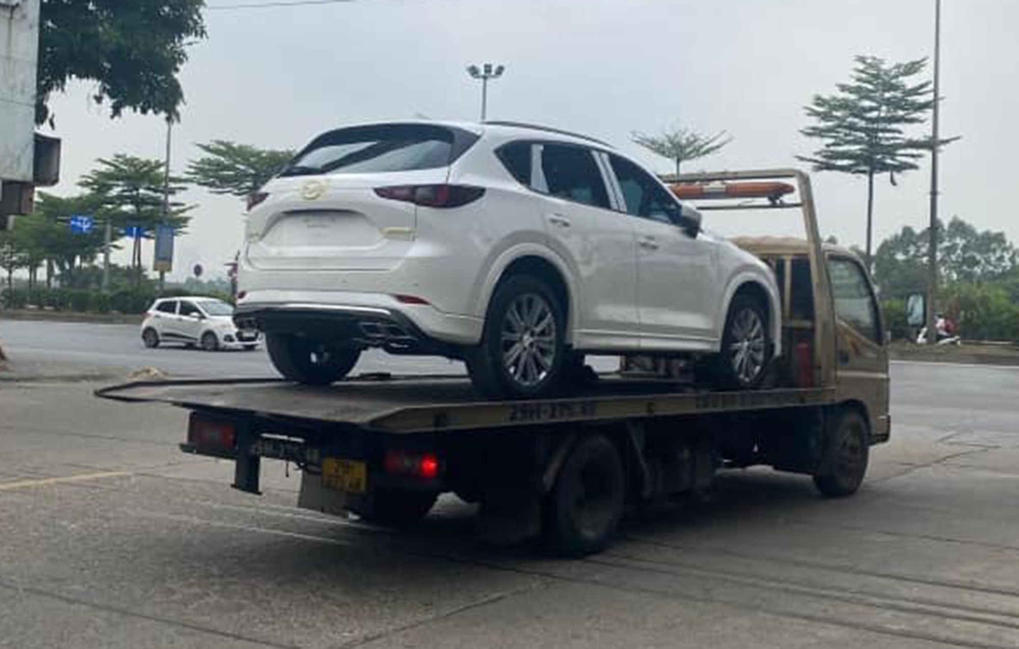 Giá Mazda CX-5 tạo đáy mới sau tin đồn bản 2023 sắp ra mắt, khởi điểm 719 triệu đồng chỉ còn ngang Seltos - Ảnh 3.