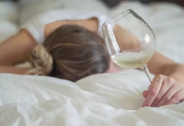 Rượu ảnh hưởng đến sex như thế nào? - Ảnh 1.
