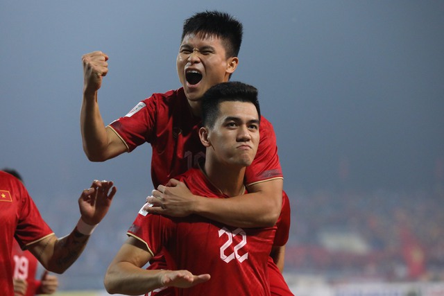 Được trao 2 cơ hội, HLV Troussier sẽ giúp đội tuyển Việt Nam giành lợi thế lớn ở vòng loại World Cup 2026? - Ảnh 1.