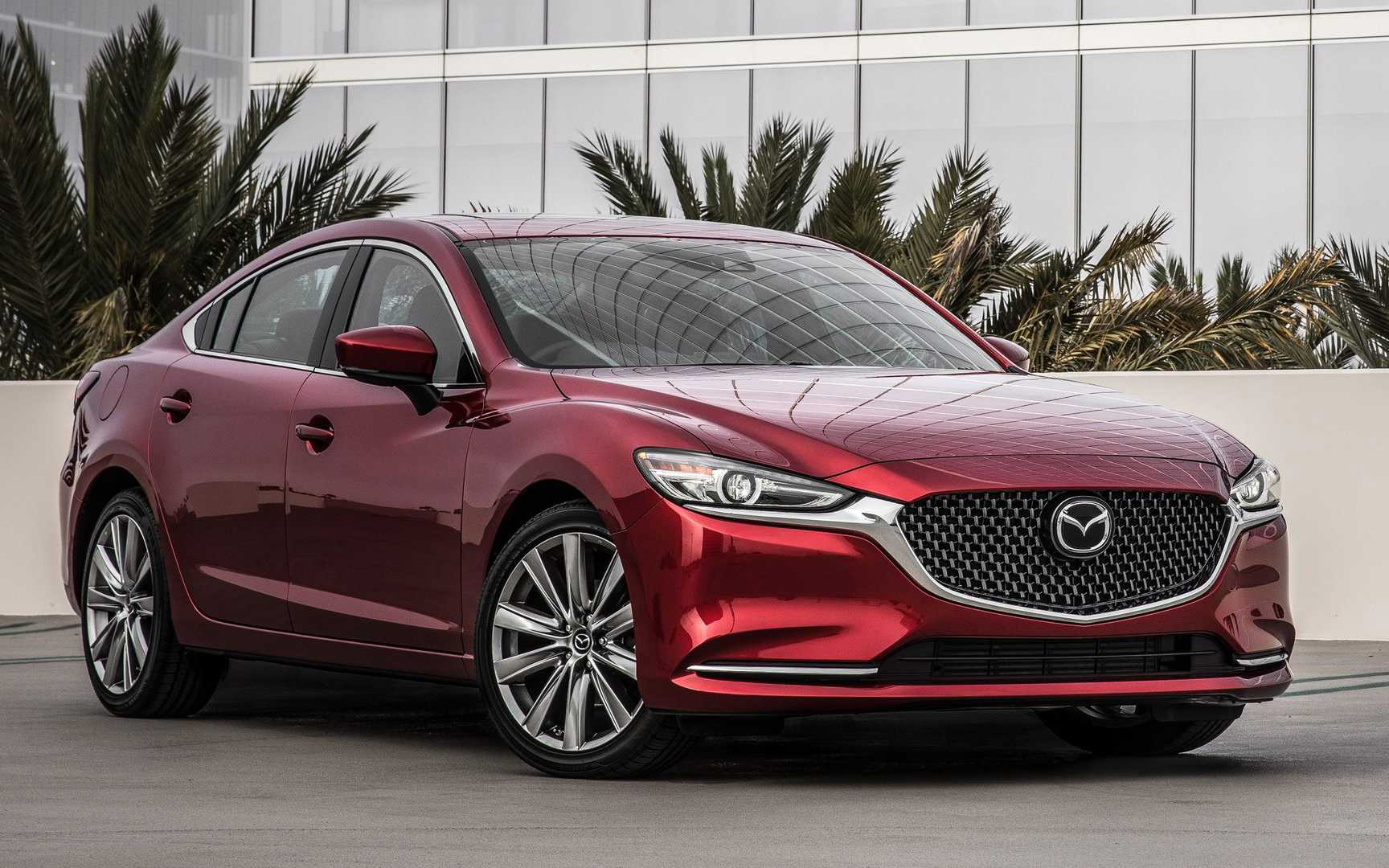 Bảng giá xe Mazda tháng 5: Mazda6 được ưu đãi lên tới 90 triệu đồng - Ảnh 1.