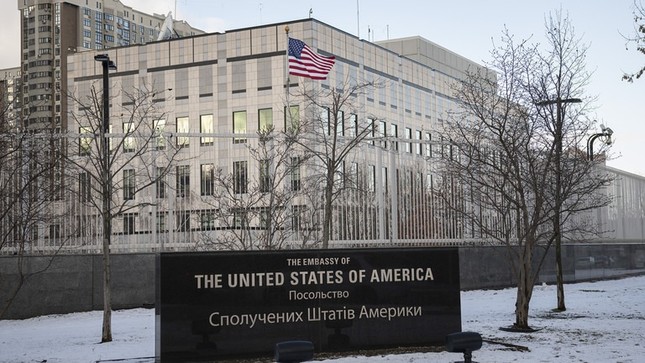 Đại sứ quán Mỹ ở Ukraine cảnh báo tình hình có thể xấu đi - Ảnh 1.