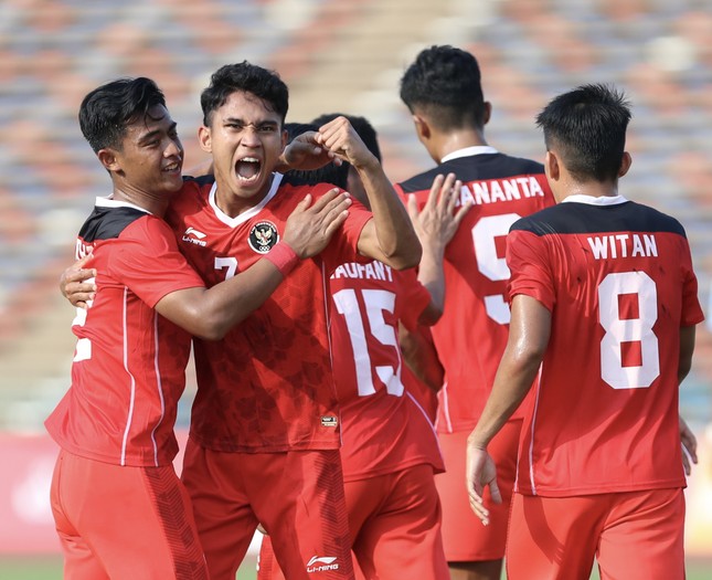 Trực tiếp U22 Indonesia vs U22 Myanmar 2-0 (H1): Được hưởng 11m, Sananta nhân đôi cách biệt - Ảnh 1.