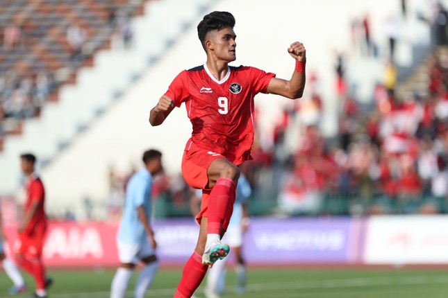 Trực tiếp U22 Indonesia vs U22 Myanmar 2-0 (H1): Được hưởng 11m, Sananta nhân đôi cách biệt - Ảnh 2.