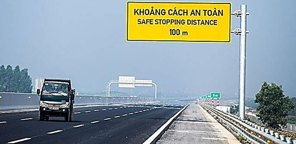 Top 7 sai lầm khi lái xe trên cao tốc - Ảnh 2.