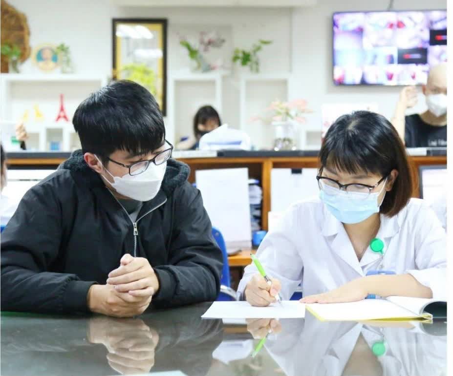 Đi nhổ răng khôn phát hiện căn bệnh nguy hiểm, nam sinh giật mình khi nghĩ lại dấu hiệu cảnh báo trước đó - Ảnh 1.