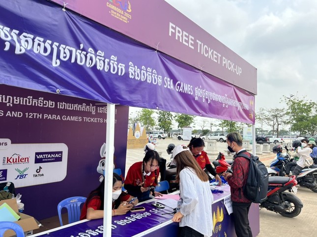 Campuchia đề nghị người hâm mộ ngừng tấn công BTC SEA Games 32 - Ảnh 2.