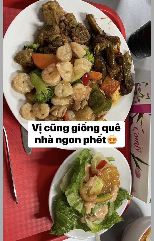 ‘Nam thần’ tuyển bơi thử sức chào tiếng Campuchia, dậy từ sáng sớm tập luyện cho mục tiêu ‘hái vàng’
