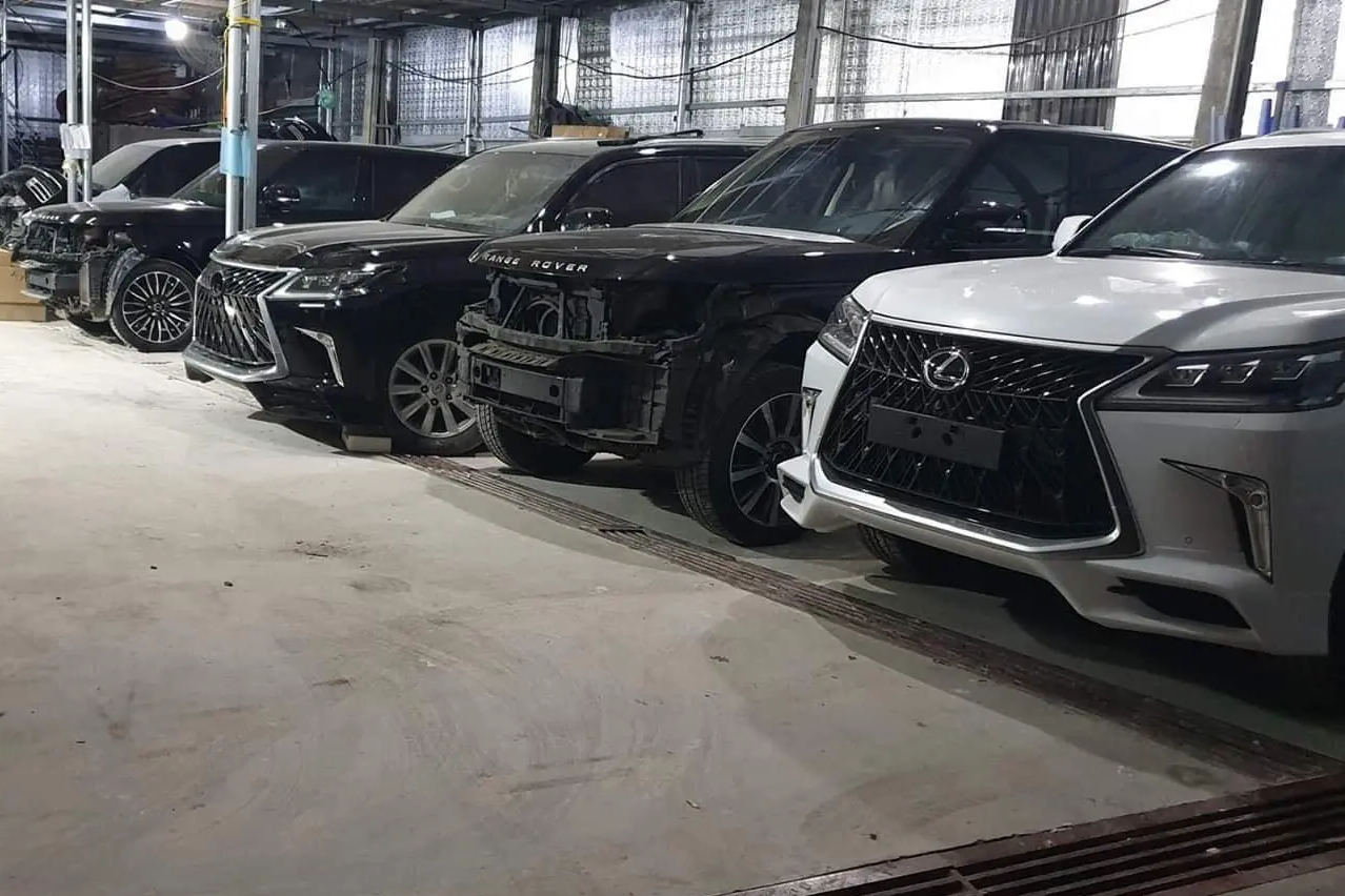 Chủ tịch bỏ 2,4 tỷ độ Lexus LX 570 2013: Trông như xe 10 tỷ, nội thất tốn hơn 1,1 tỷ, giống bản cho đại gia Trung Đông - Ảnh 11.