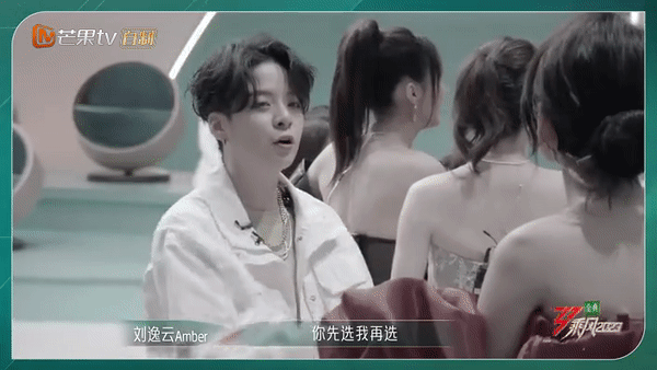 Chi Pu vừa xuất hiện ở show Trung đã khiến 2 “tỷ tỷ” tranh giành về đội