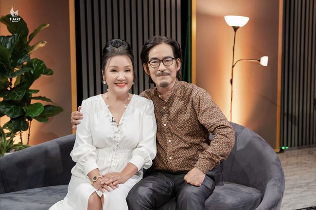 Nghệ sĩ Ngân Quỳnh: Sự nghiệp trắc trở vì lấy chồng sinh con sớm, cuộc sống viên mãn ở tuổi U60 - Ảnh 3.