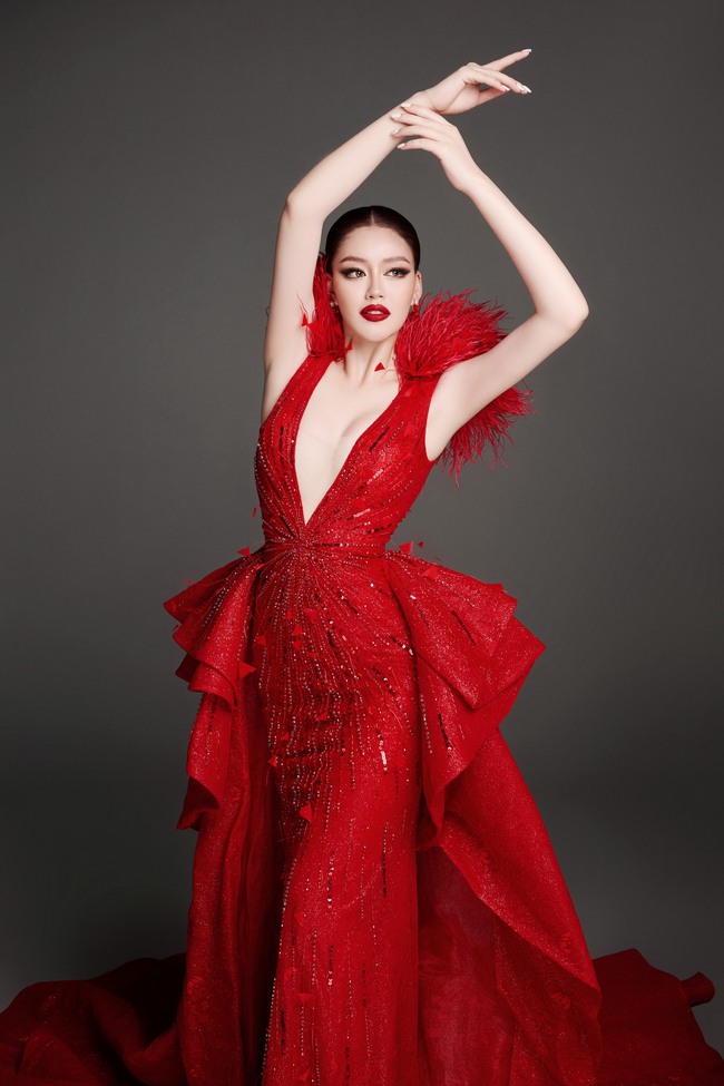 Á hậu Đặng Thanh Ngân thi Hoa hậu Siêu quốc gia 2023, không quá áp lực trước thành tích của Kim Duyên - Ảnh 1.