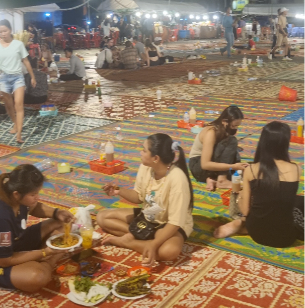 Sức hút mãnh liệt của thủ đô nước chủ nhà SEA Games: Từ trải nghiệm dựng tóc gáy cho tới vẻ đẹp độc đáo khó quên - Ảnh 3.