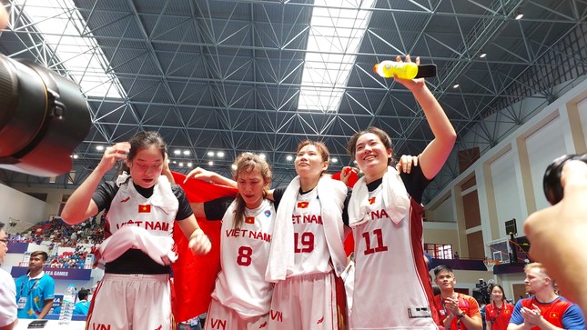 Trực tiếp SEA Games 32, ngày 7/5: Thua Thái Lan, bóng rổ nam 3x3 Việt Nam mất HCĐ - Ảnh 1.