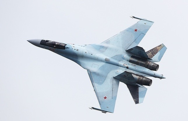 Reuters: Máy bay Ba Lan bị tiêm kích Su-35 Nga áp sát trên Biển Đen - Ảnh 1.