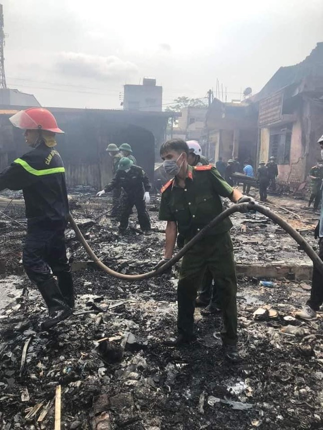 Vụ cháy chợ ở Đắk Lắk: Hệ thống bơm bị hỏng khi đang dập lửa - Ảnh 2.
