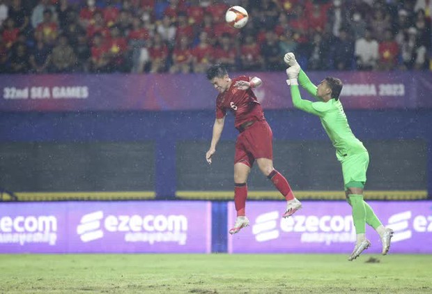  Đam mê đánh nguội, U22 Malaysia nhận liên tiếp 2 thẻ đỏ trong trận gặp U22 Việt Nam - Ảnh 1.