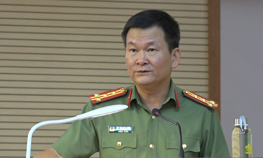 Giám đốc Công an tỉnh Hải Dương được thăng hàm đại tá trước niên hạn - Ảnh 2.