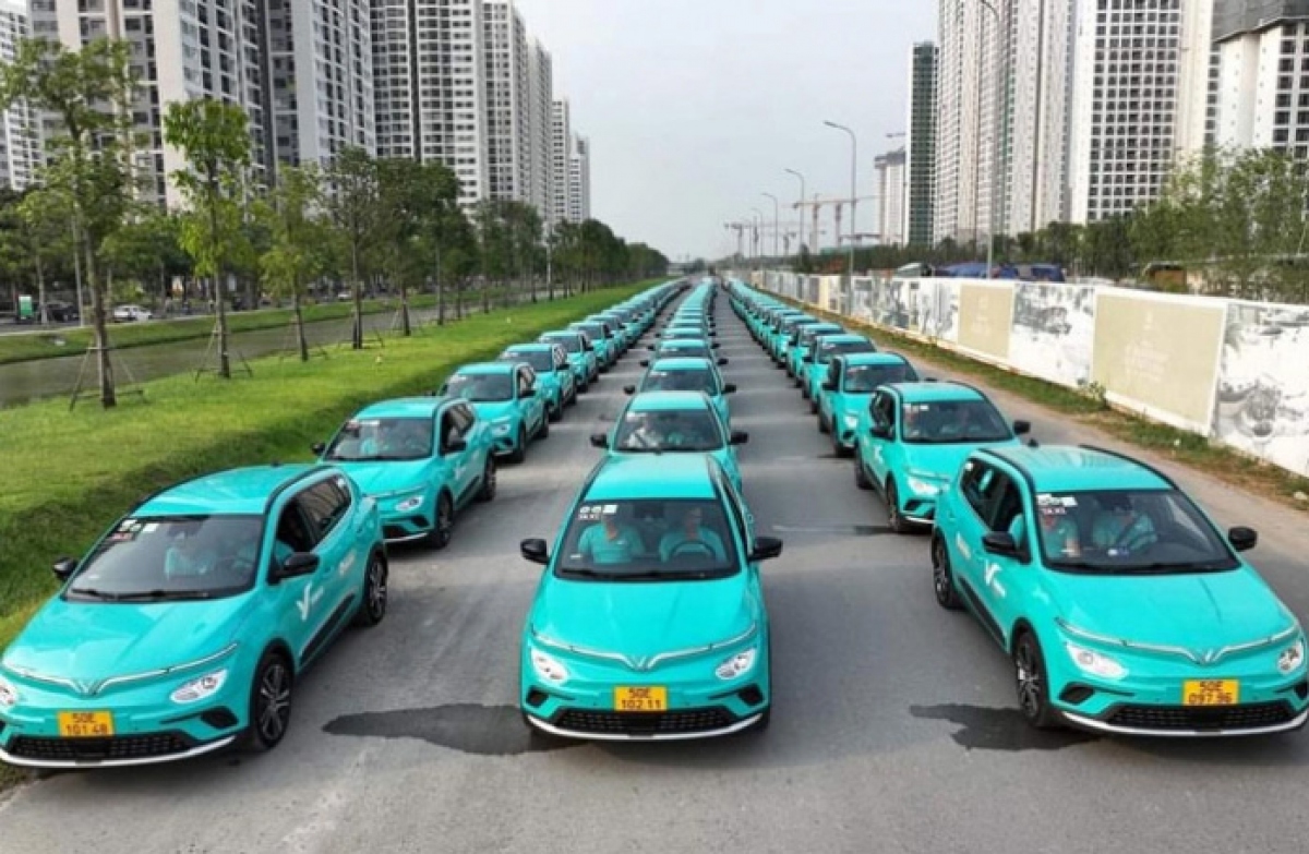 Bộ GTVT đồng ý cho hãng taxi điện của ông Phạm Nhật Vượng được hoạt động ở các sân bay - Ảnh 2.