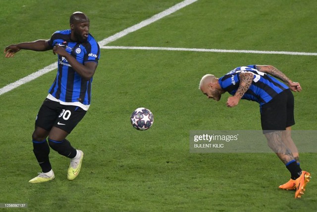 Lukaku đánh rơi 2 bàn thắng, Man City lần đầu tiên trong lịch sử vô địch Champions League - Ảnh 3.